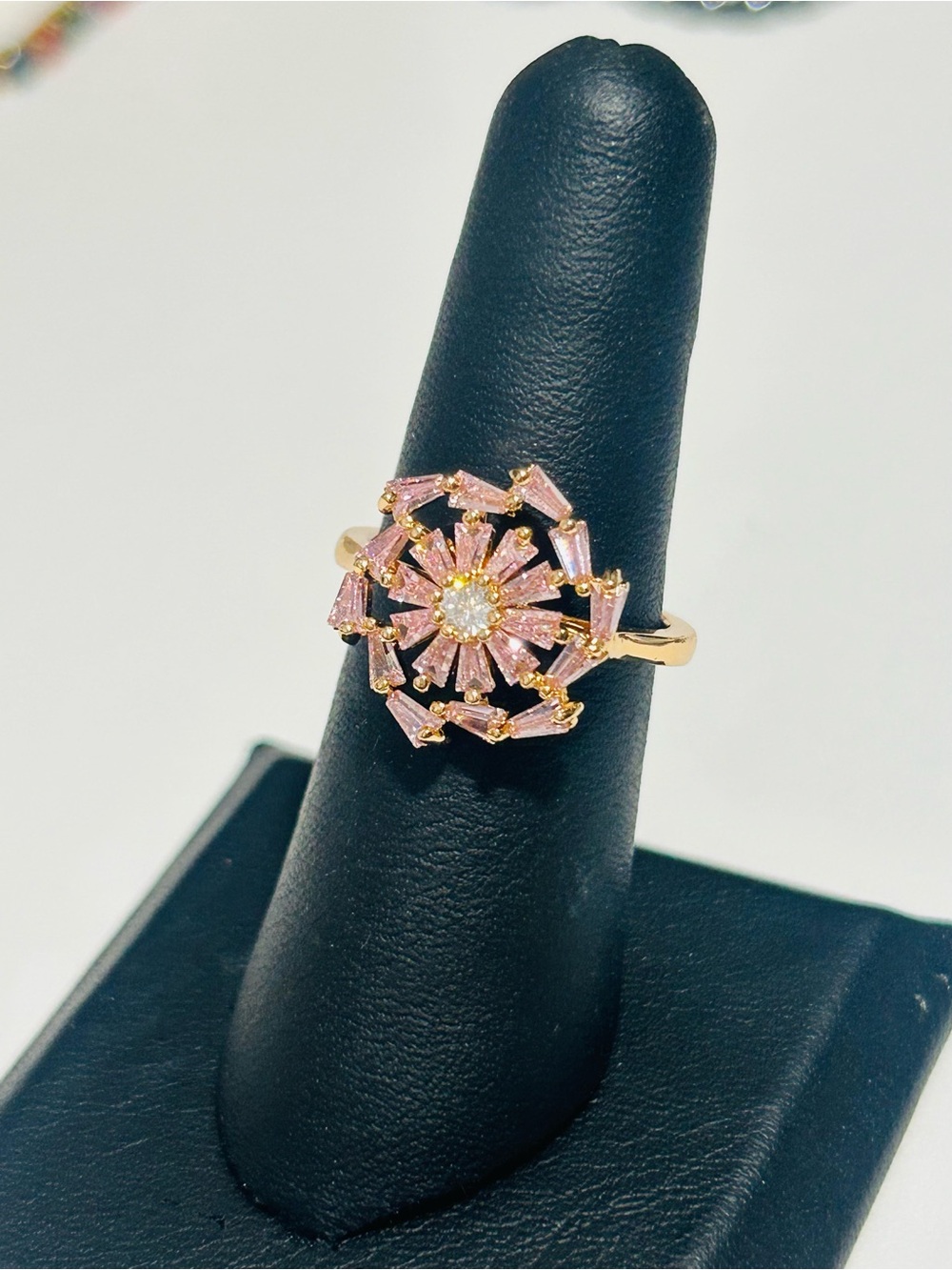 18K Rose Gold Plated Ring with Pink Crystal CZ sz. 7 New